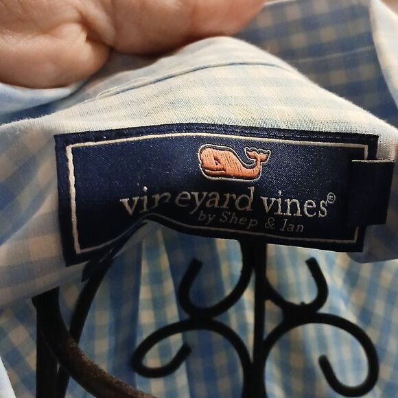 Vineyard Vines  - Picture 3 of 5
